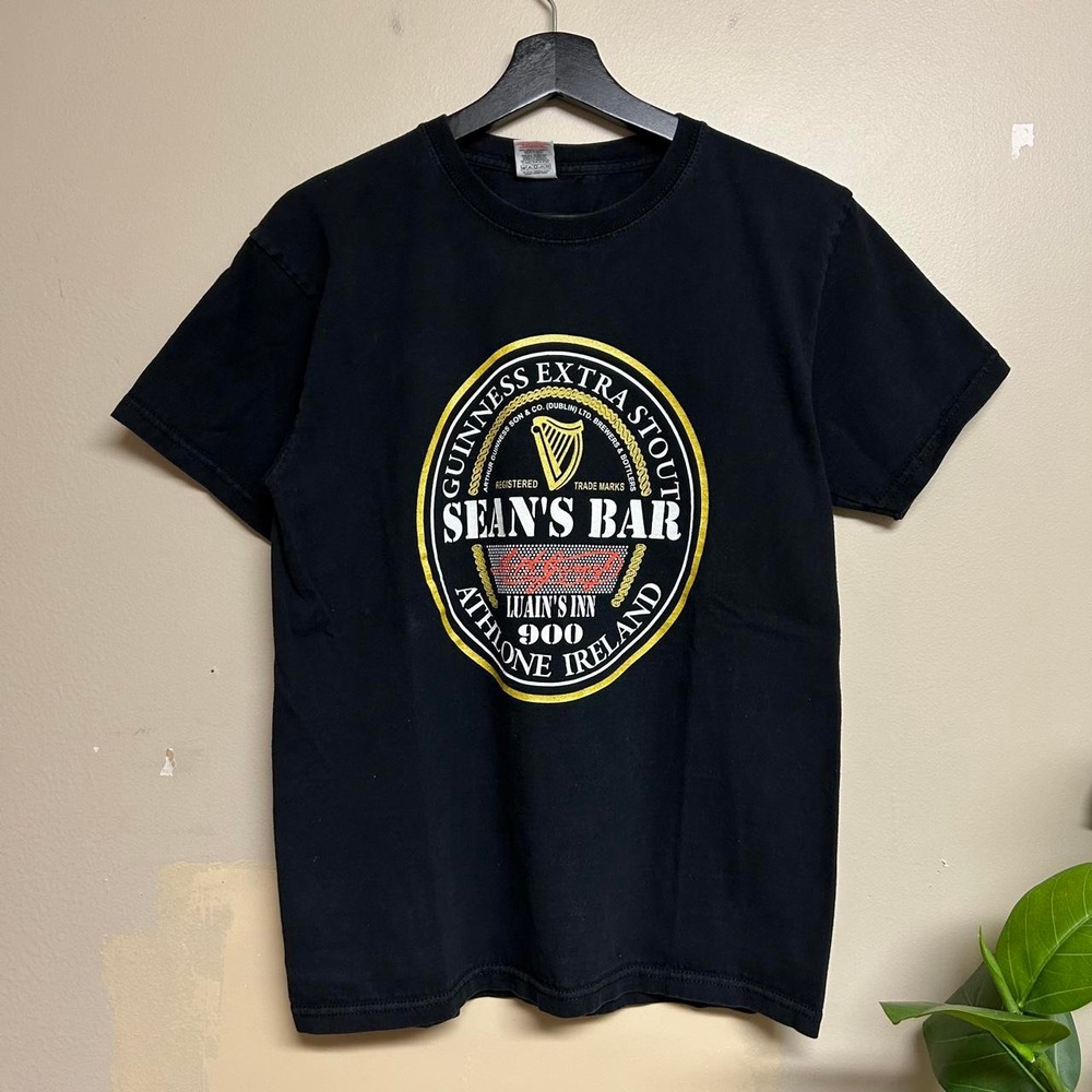 Vintage Guinness Extra Stout Seans Bar Ireland Beer Shirt Mens M Black 2000s
